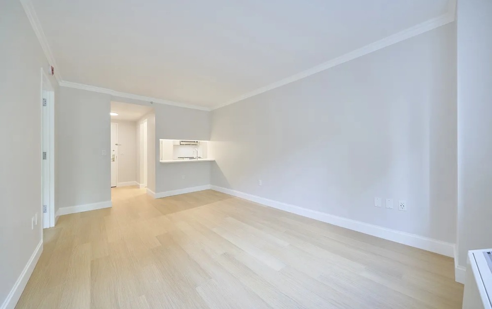 304 - 1 bedroom floorplan layout with 1 bathroom and 567 square feet (Floor 4)