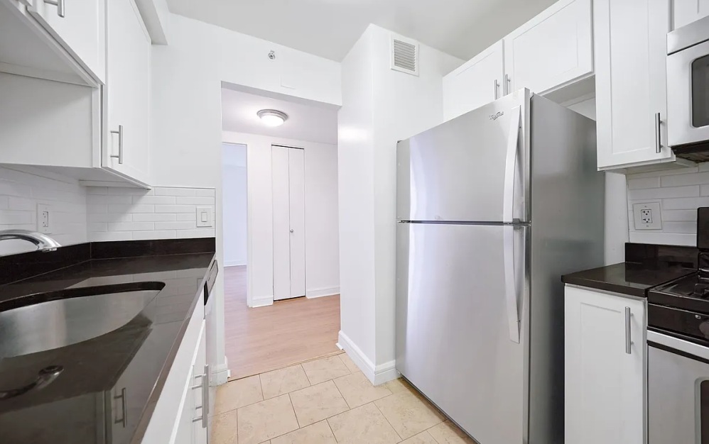 8T - 1 bedroom floorplan layout with 1 bathroom and 662 square feet (Floor 6)