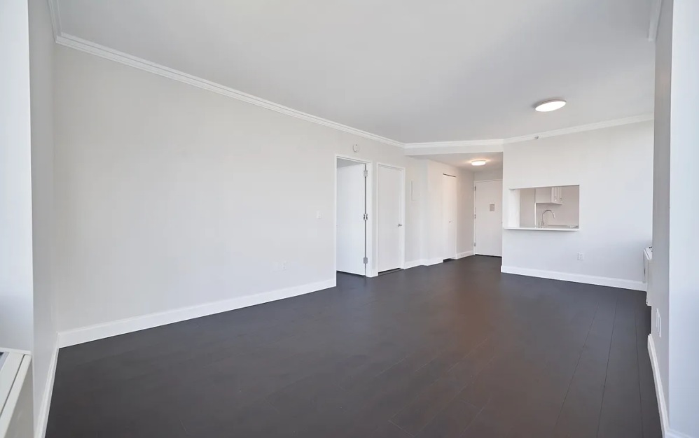 23C - 1 bedroom floorplan layout with 1 bathroom and 814 square feet (Floor 4)