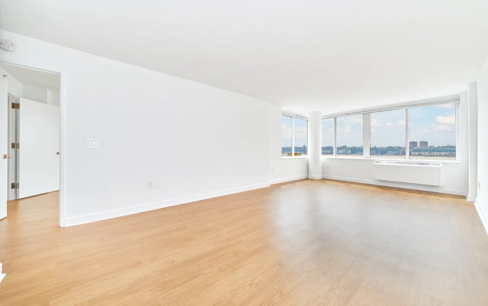 16H - 1 bedroom floorplan layout with 1 bathroom and 852 square feet (Floor 1)