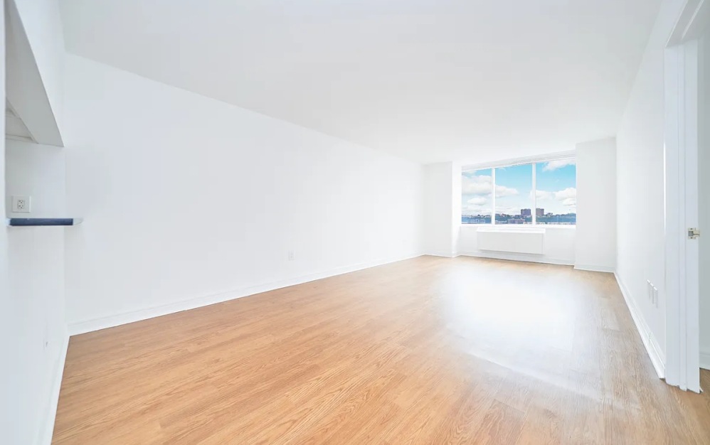 11A - 1 bedroom floorplan layout with 1 bathroom and 825 square feet (Floor 1)