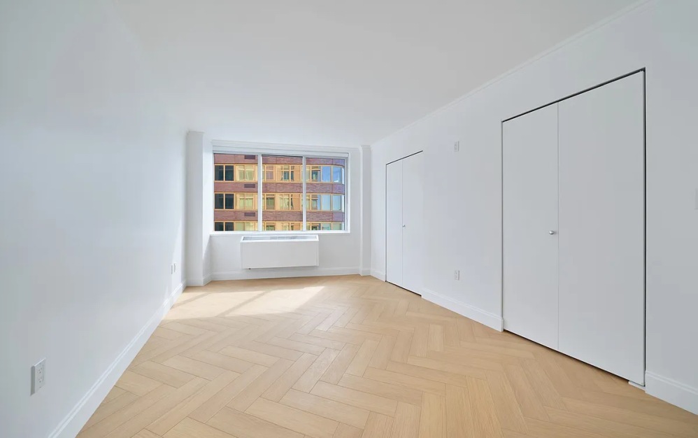 14S - 2 bedroom floorplan layout with 2 bathrooms and 1447 square feet (Floor 16)