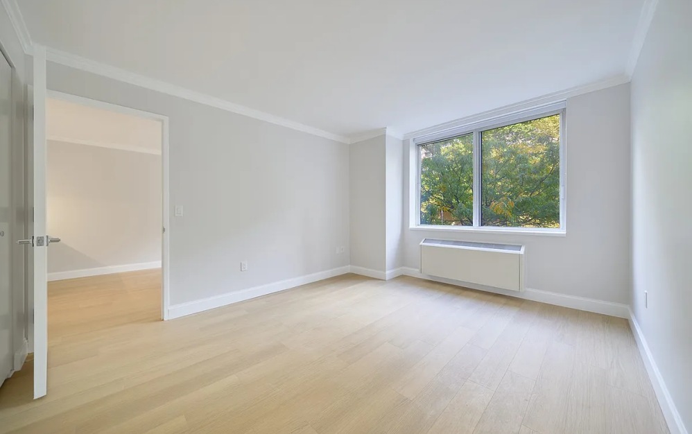 304 - 1 bedroom floorplan layout with 1 bathroom and 567 square feet (Floor 11)