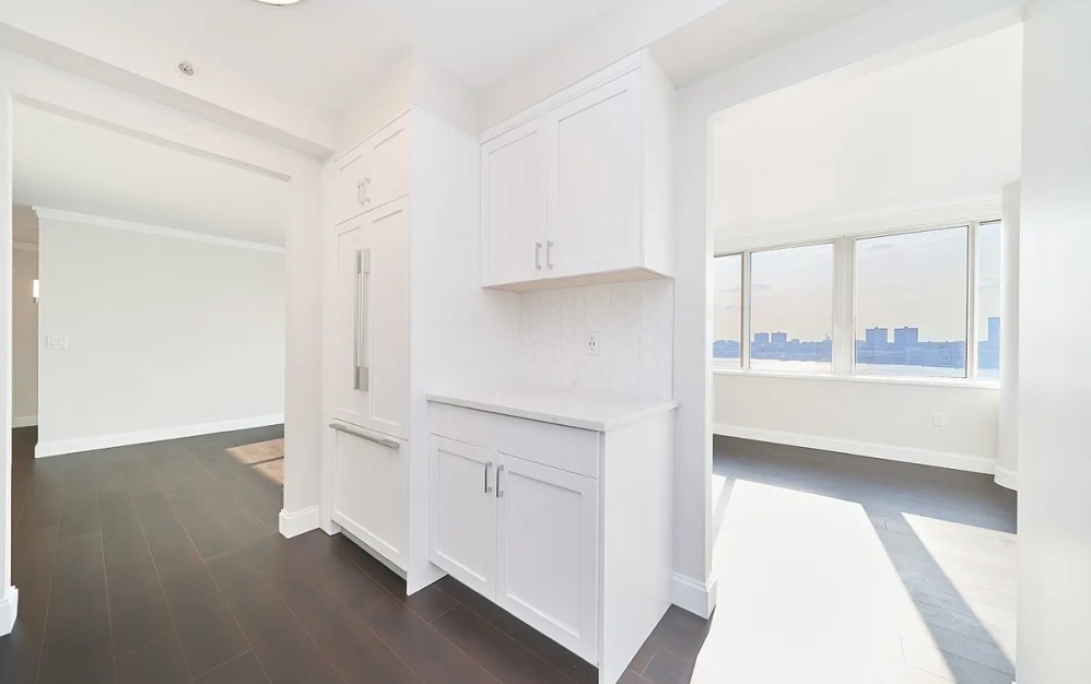 16B - 1 bedroom floorplan layout with 1 bathroom and 1347 square feet (Floor 7)