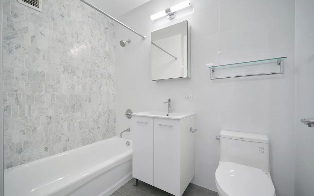 302 - Studio floorplan layout with 1 bathroom and 492 square feet (Floor 12)