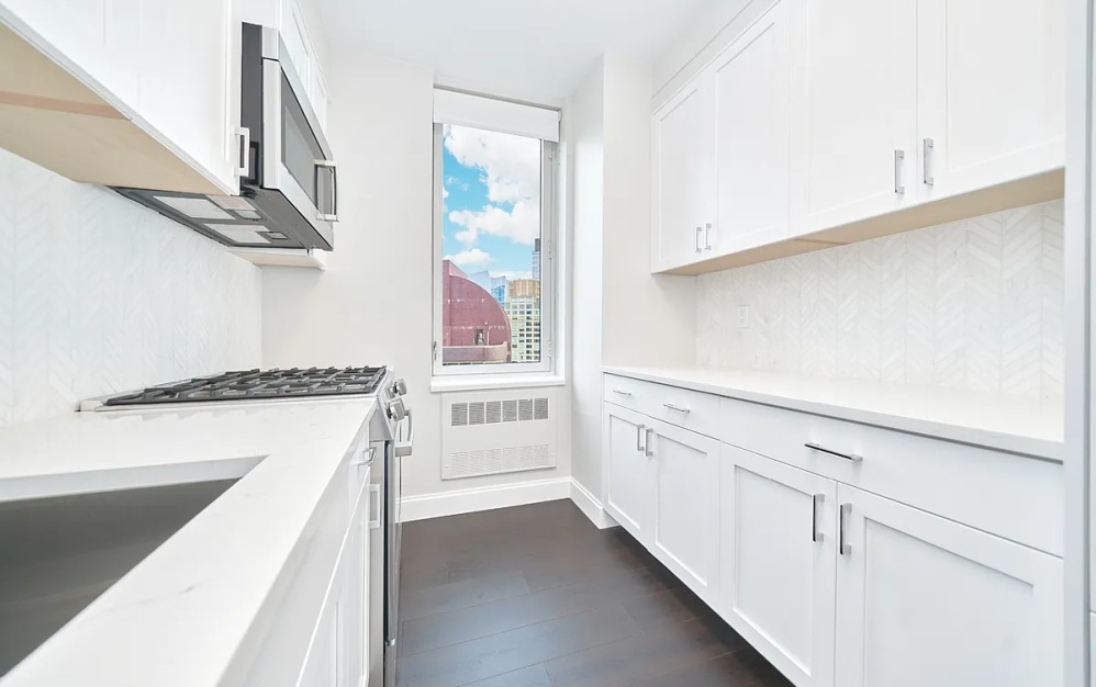 27F - 2 bedroom floorplan layout with 2 bathrooms and 1207 square feet (Floor 6)
