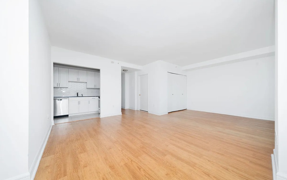 18J - Studio floorplan layout with 1 bathroom and 600 square feet (Floor 3)