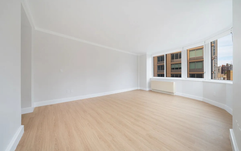 1005 - 1 bedroom floorplan layout with 1 bathroom and 778 square feet (Floor 3)