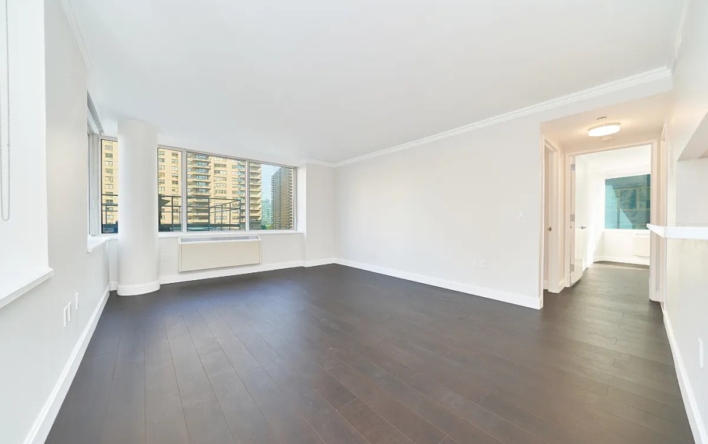11U - 2 bedroom floorplan layout with 2 bathrooms and 1081 square feet (Floor 3)