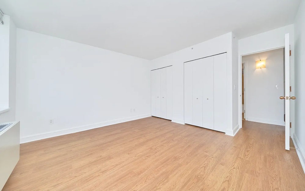 1903 - 1 bedroom floorplan layout with 1 bathroom and 729 square feet (Floor 9)