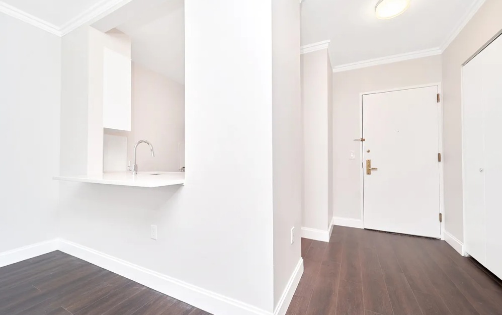 19H - 1 bedroom floorplan layout with 1 bathroom and 656 square feet (Floor 3)