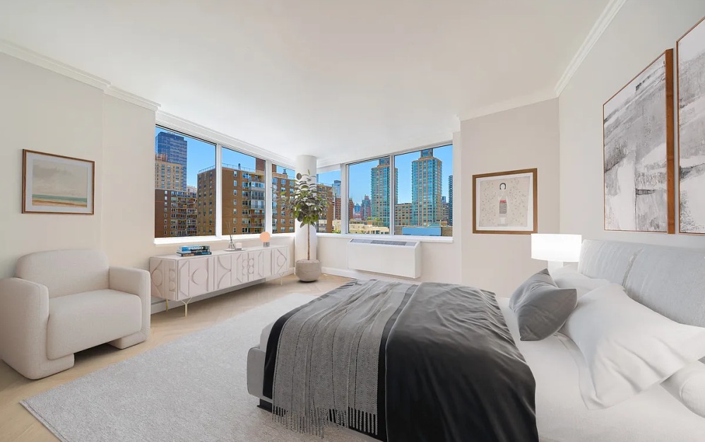 17U - 2 bedroom floorplan layout with 2 bathrooms and 1081 square feet (Floor 10)