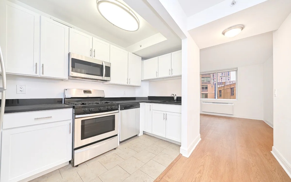 601 - 1 bedroom floorplan layout with 1 bathroom and 525 square feet (Floor 5)