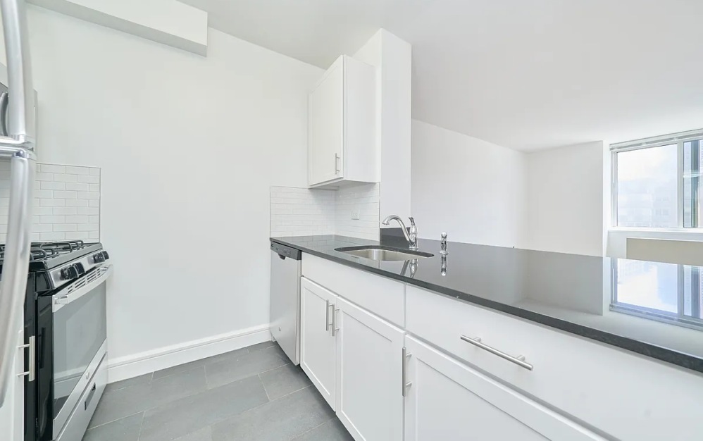 1903 - 1 bedroom floorplan layout with 1 bathroom and 729 square feet (Floor 5)