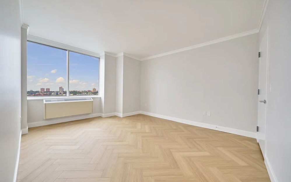 28C - 1 bedroom floorplan layout with 1 bathroom and 814 square feet (Floor 9)