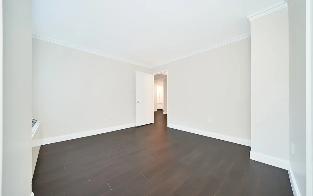 7G - 1 bedroom floorplan layout with 1 bathroom and 651 square feet (Floor 9)