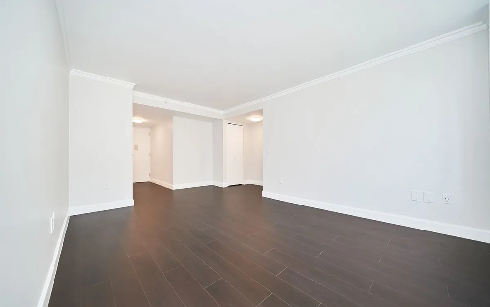 15G - 1 bedroom floorplan layout with 1 bathroom and 651 square feet (Floor 5)