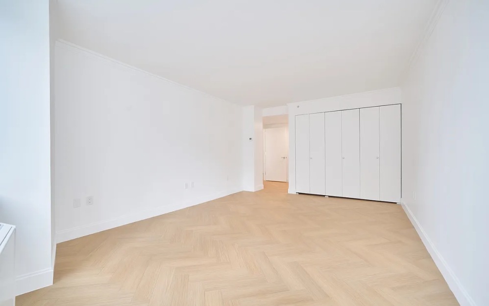 14S - 2 bedroom floorplan layout with 2 bathrooms and 1447 square feet (Floor 13)