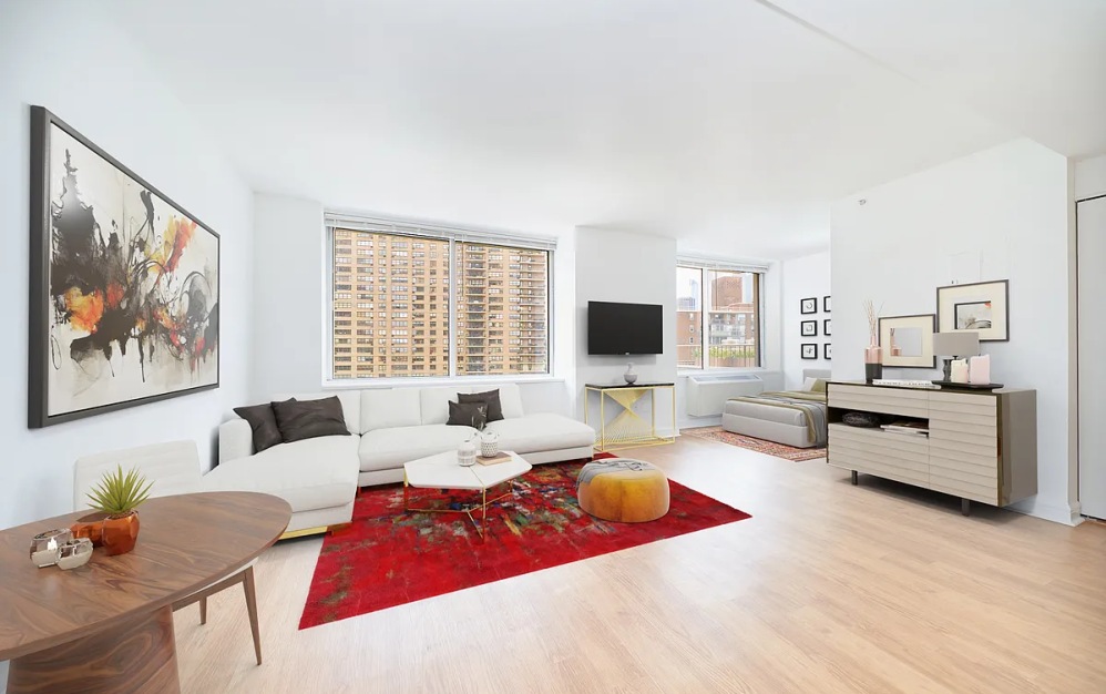 18M - Studio floorplan layout with 1 bathroom and 568 square feet (Floor 1)