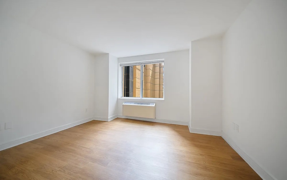 5E - 1 bedroom floorplan layout with 1 bathroom and 727 square feet (Floor 9)