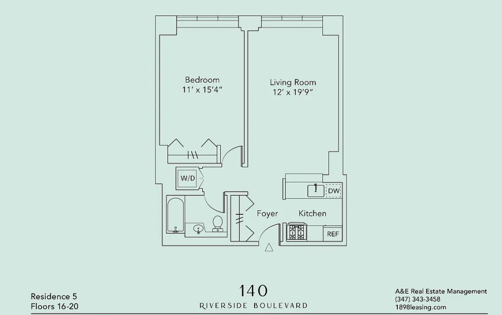 1805 - 1 bedroom floorplan layout with 1 bathroom and 697 square feet (Floor 9)