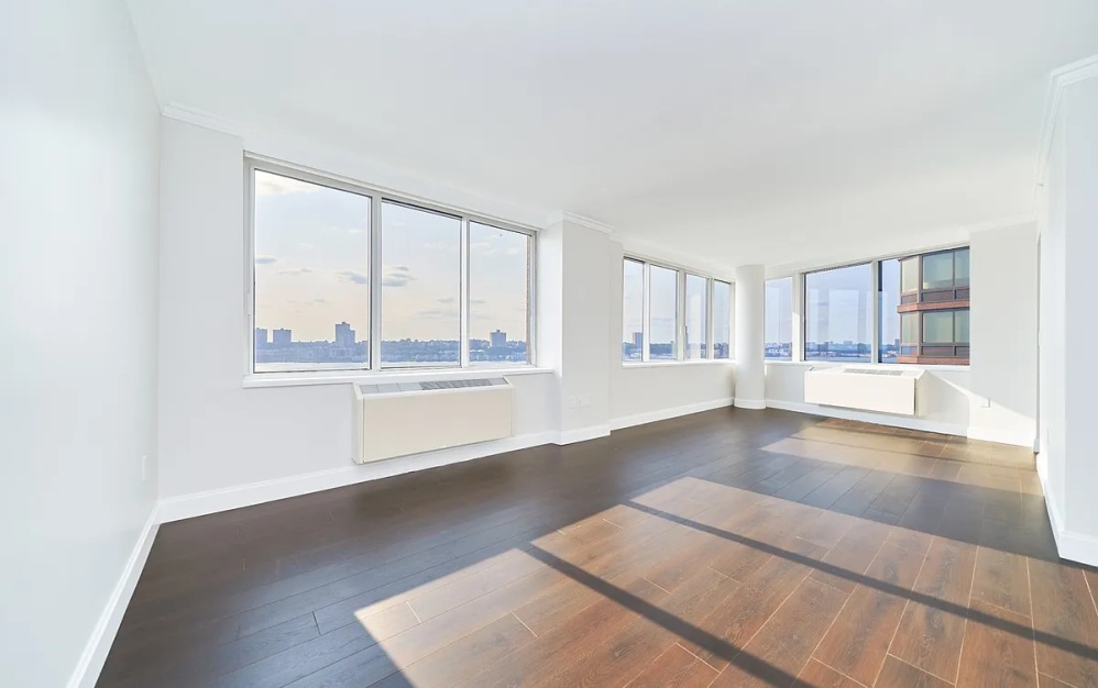 16B - 1 bedroom floorplan layout with 1 bathroom and 1347 square feet (Floor 3)