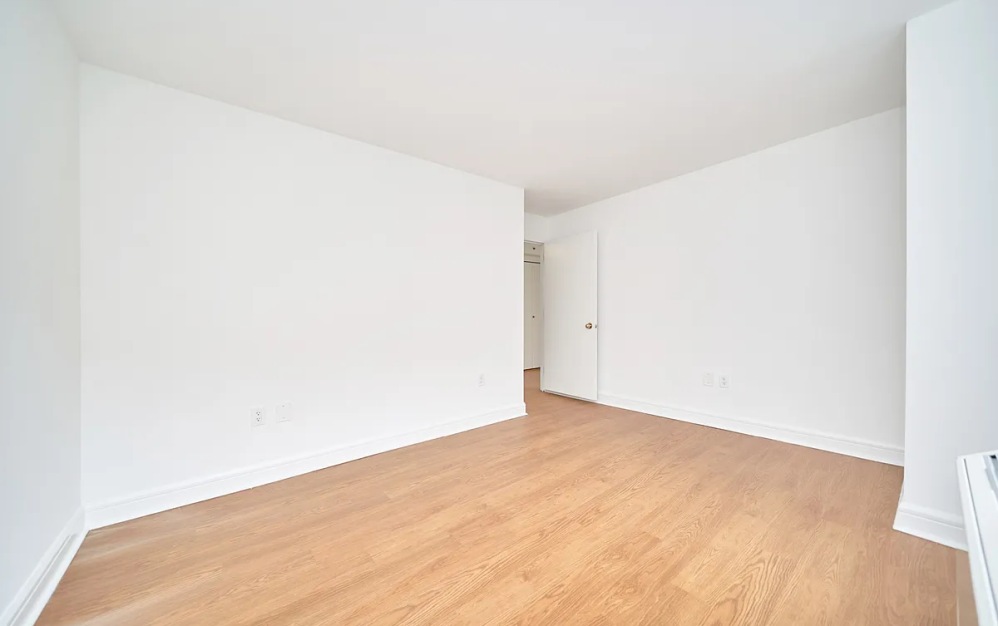 10T - 1 bedroom floorplan layout with 1 bathroom and 662 square feet (Floor 11)