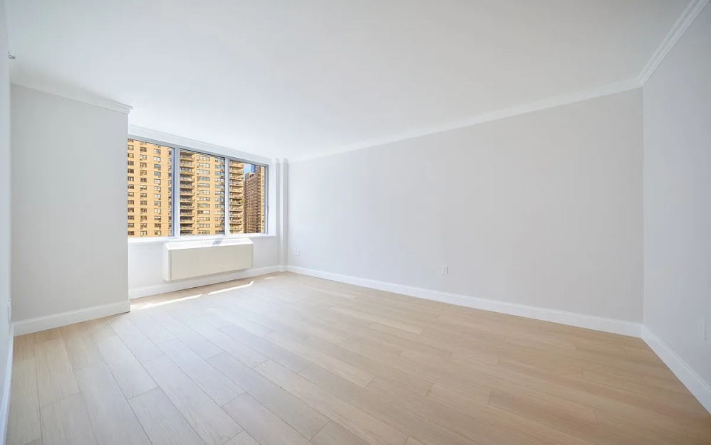 15L - 1 bedroom floorplan layout with 1 bathroom and 655 square feet (Floor 3)