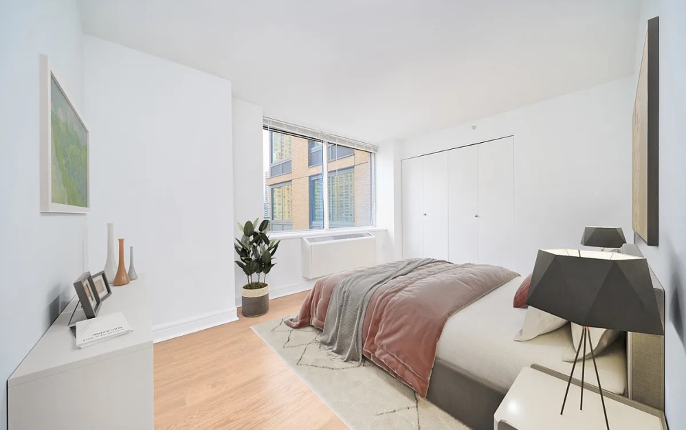 10T - 1 bedroom floorplan layout with 1 bathroom and 662 square feet (Floor 9)