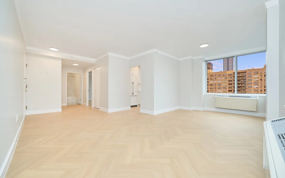 25E - 1 bedroom floorplan layout with 1 bathroom and 907 square feet (Floor 3)
