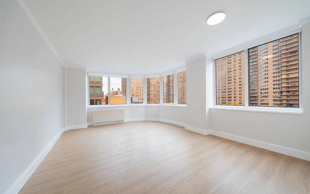 1405 - 1 bedroom floorplan layout with 1 bathroom and 778 square feet (Floor 1)