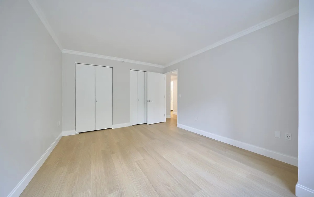 304 - 1 bedroom floorplan layout with 1 bathroom and 567 square feet (Floor 13)