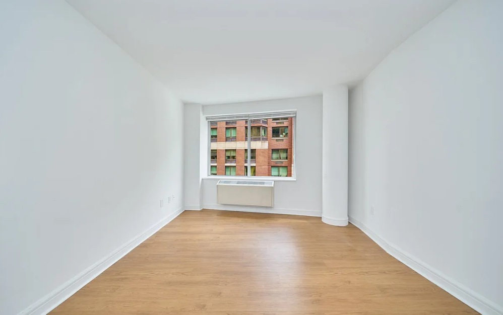 5E - 1 bedroom floorplan layout with 1 bathroom and 727 square feet (Floor 2)