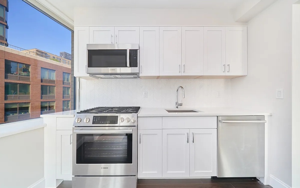 16B - 1 bedroom floorplan layout with 1 bathroom and 1347 square feet (Floor 9)
