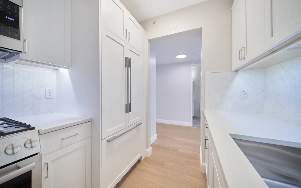 15L - 1 bedroom floorplan layout with 1 bathroom and 655 square feet (Floor 7)