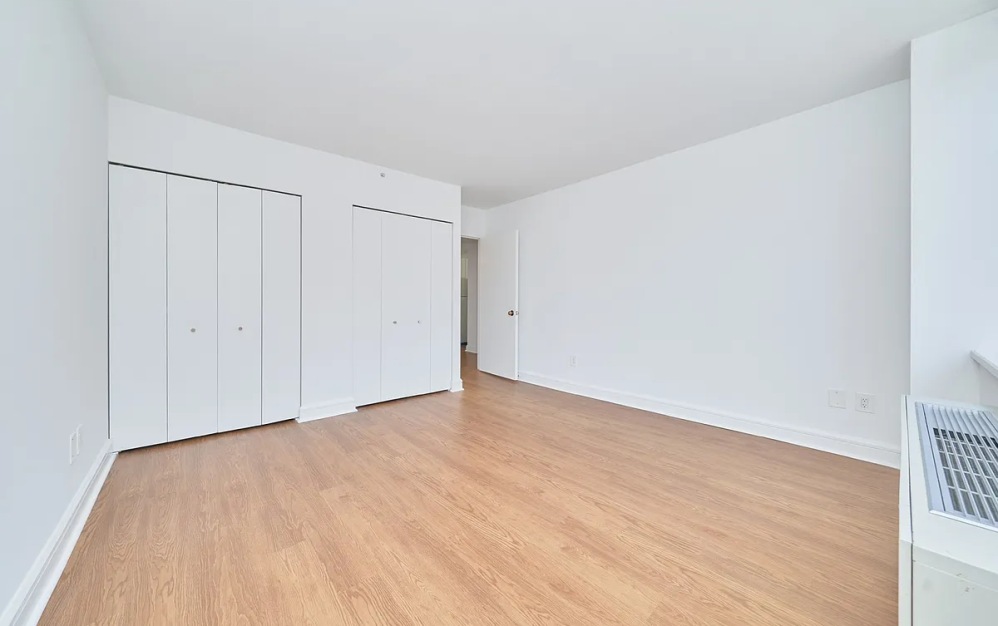 1903 - 1 bedroom floorplan layout with 1 bathroom and 729 square feet (Floor 10)