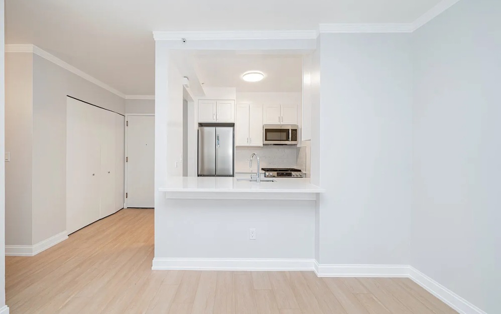 727 - 1 bedroom floorplan layout with 1 bathroom and  (Floor 6)