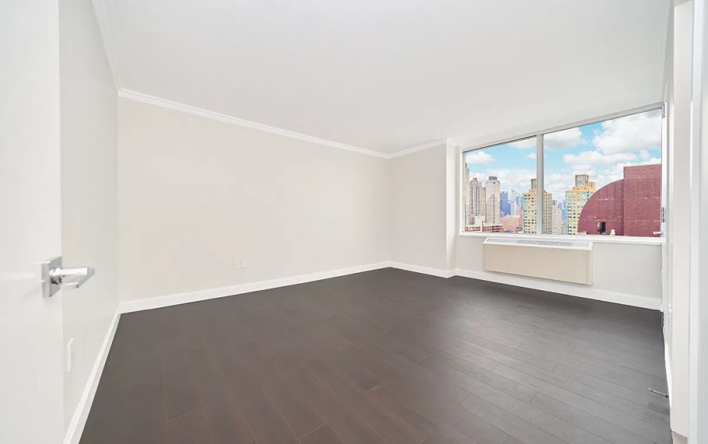 23F - 2 bedroom floorplan layout with 2 bathrooms and 1207 square feet (Floor 10)