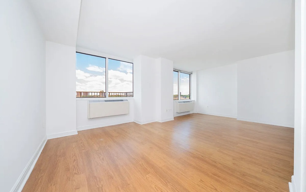 18J - Studio floorplan layout with 1 bathroom and 600 square feet (Floor 2)