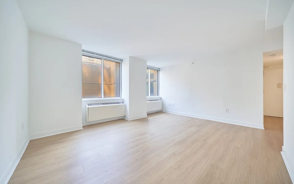 8T - 1 bedroom floorplan layout with 1 bathroom and 662 square feet (Floor 3)