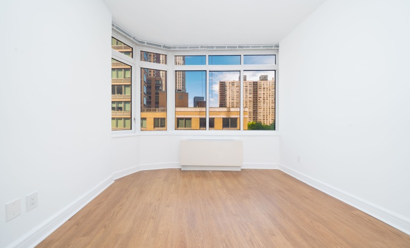 804 - 1 bedroom floorplan layout with 1 bathroom and 575 square feet