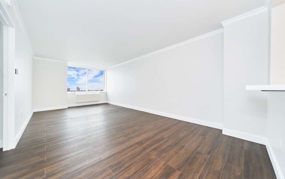 11R - 1 bedroom floorplan layout with 1 bathroom and 804 square feet (Floor 10)