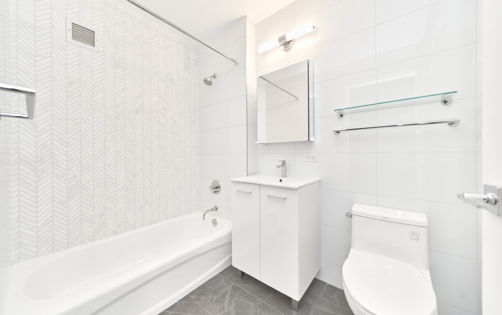11R - 1 bedroom floorplan layout with 1 bathroom and 804 square feet (Floor 16)