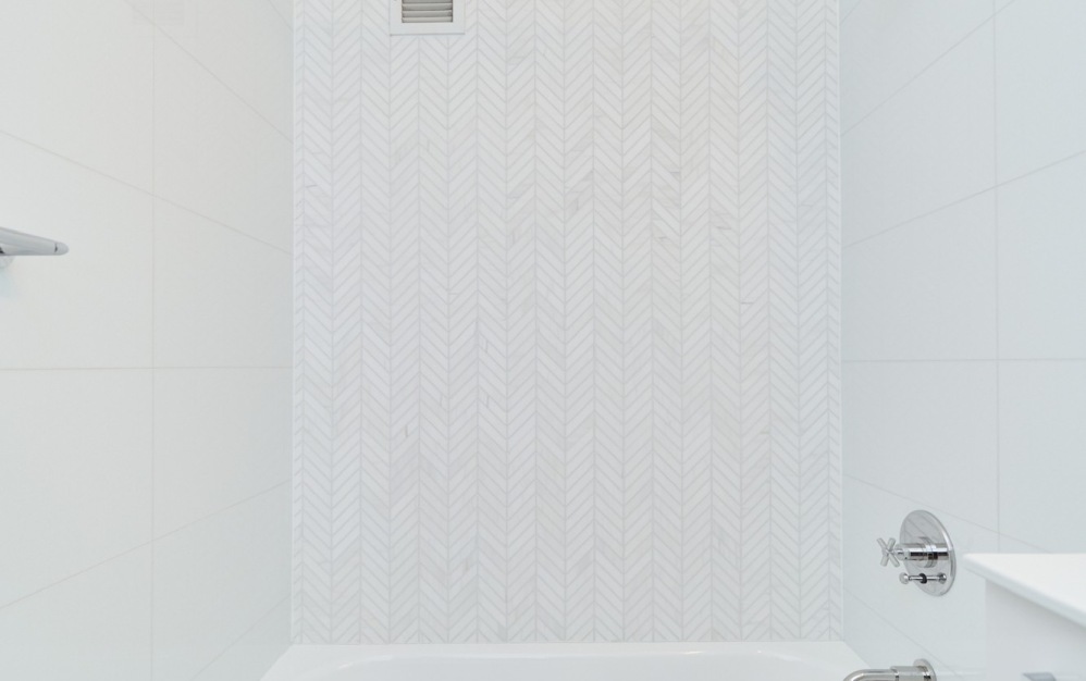 11R - 1 bedroom floorplan layout with 1 bathroom and 804 square feet (Floor 15)