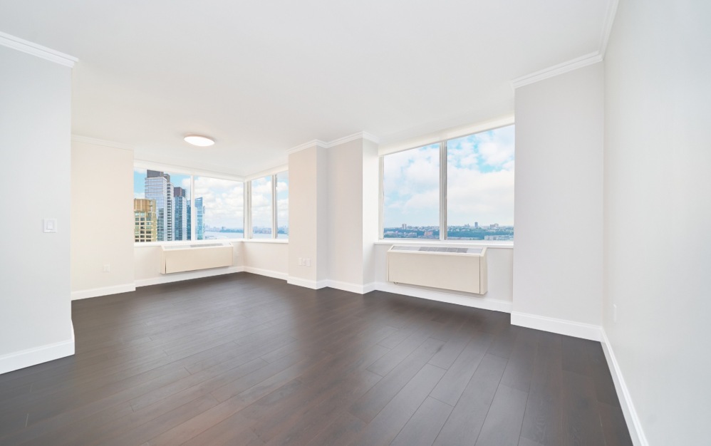 21F - 2 bedroom floorplan layout with 2 bathrooms and 1207 square feet (Floor 5)
