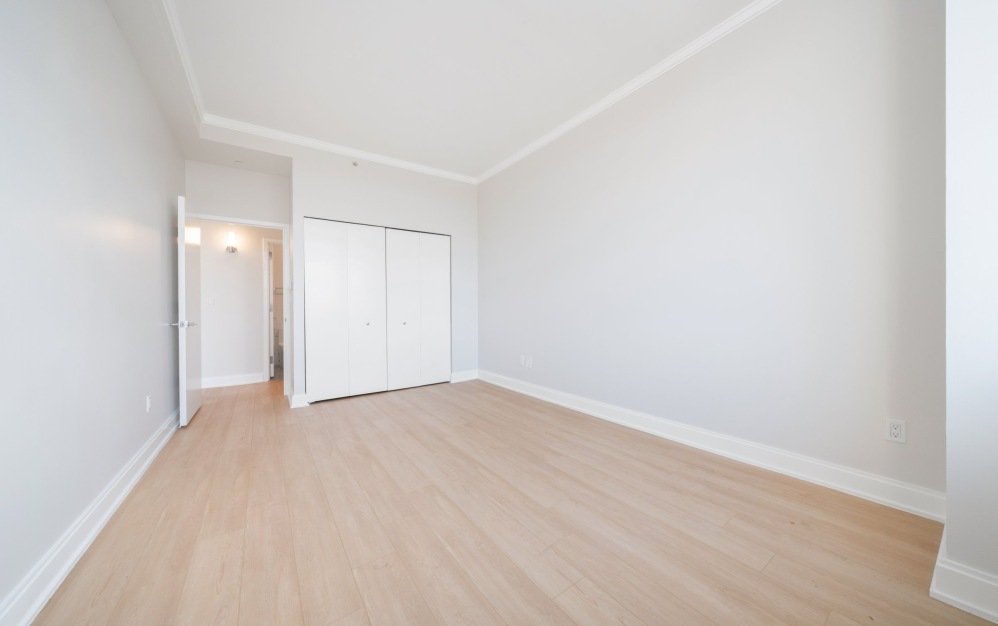 1517 - 1 bedroom floorplan layout with 1 bathroom and 689 square feet (Floor 6)