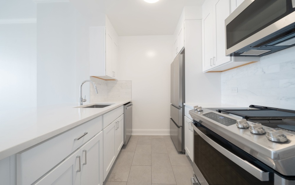 1517 - 1 bedroom floorplan layout with 1 bathroom and 689 square feet (Floor 4)
