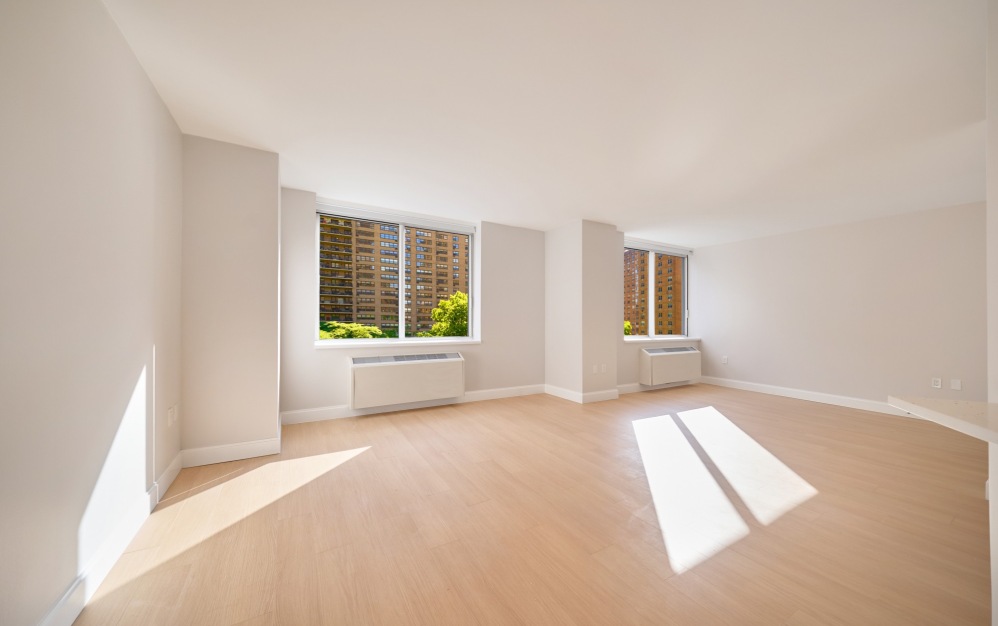 607 - Studio floorplan layout with 1 bathroom and 600 square feet (Floor 4)