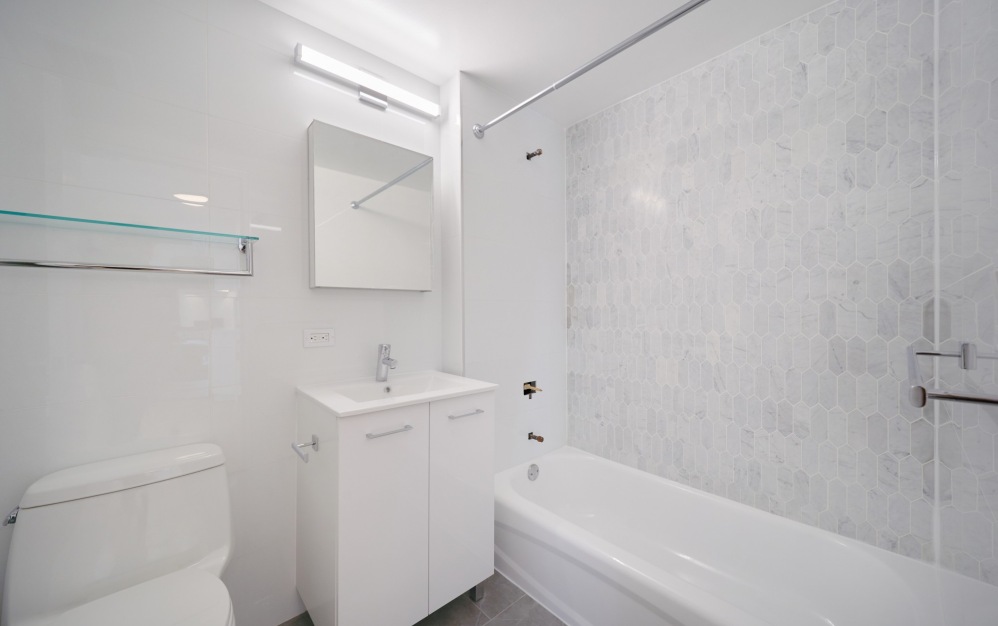 607 - Studio floorplan layout with 1 bathroom and 600 square feet (Floor 13)