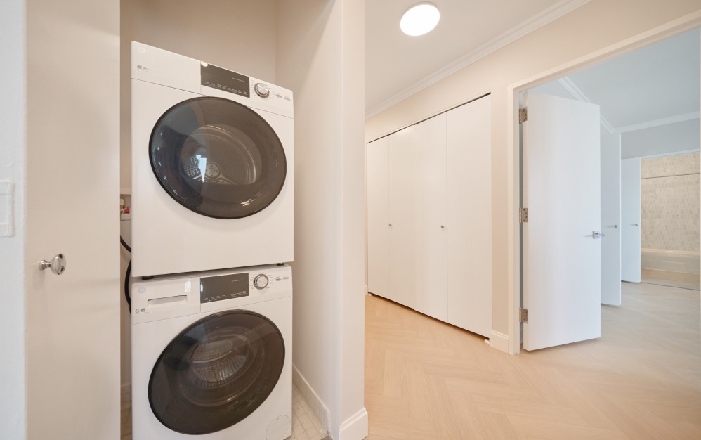 20A - 3 bedroom floorplan layout with 3 bathrooms and 1669 square feet (Floor 16)
